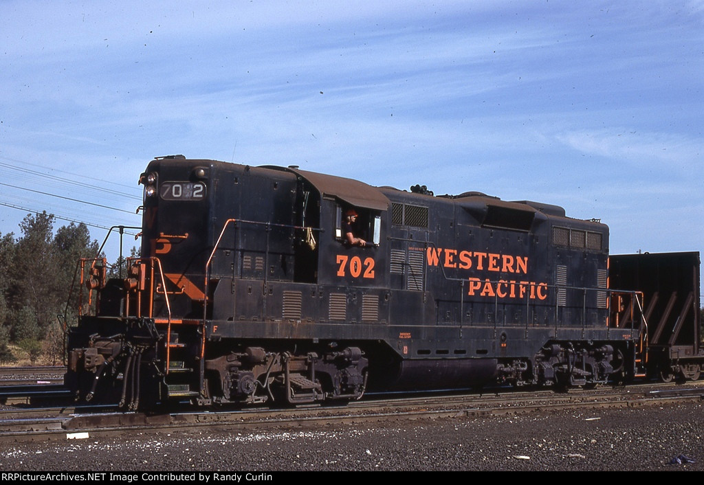 WP 702 working Oroville yard